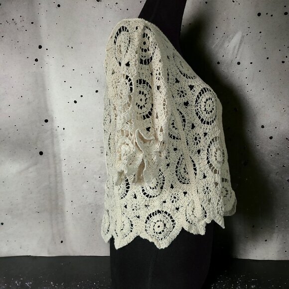 NWT SOLITAIRE (MED) Cream Doily Laced Cropped Crochet Cinched Short Sleeves - Picture 6 of 9